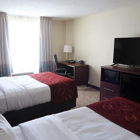 Comfort Suites Pittsburgh Airport Robinson Township  Exterior photo